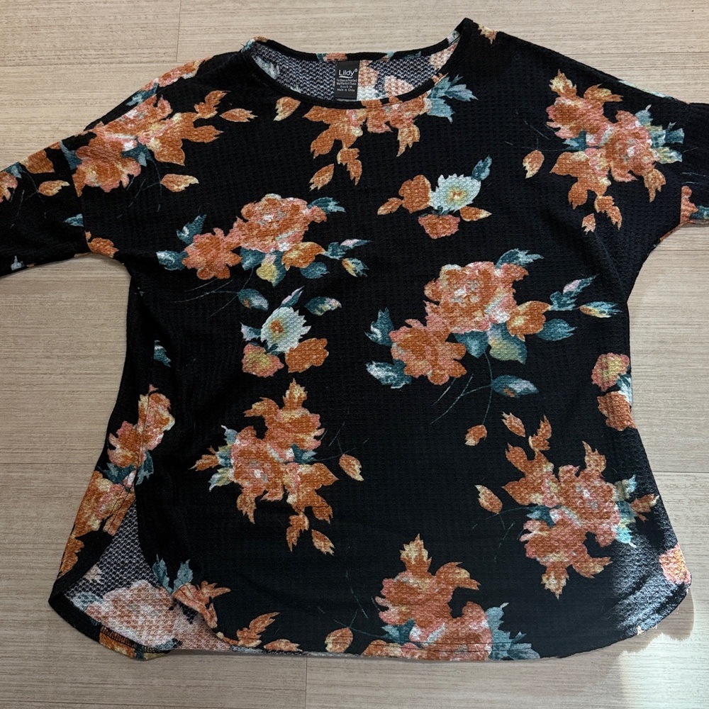 Lildy Floral Waffle Knit Top - Black with Rust Floral Size M